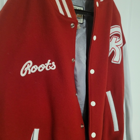 2002 Roots Team Canada Olympic Jacket - Picture 4 of 6